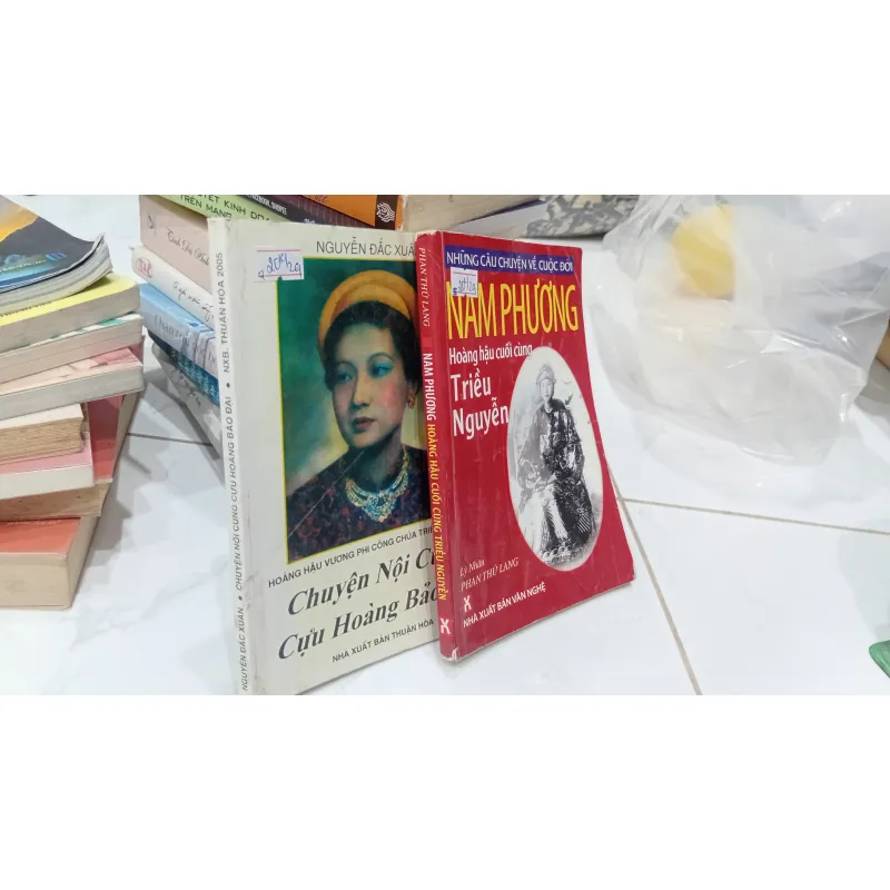Combo 2 quyển : Nam Phường hoàng hậu cuối cùng và Chuyện nội cung cửu hoàng Bảo Đại 759734