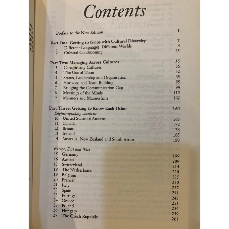 When Cultures Collide: Managing Successfully Across Cultures - Richard D. Lewis 300296