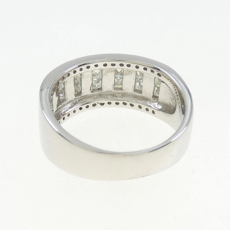 Nhẫn kim cương PT900 1.00CT 670651