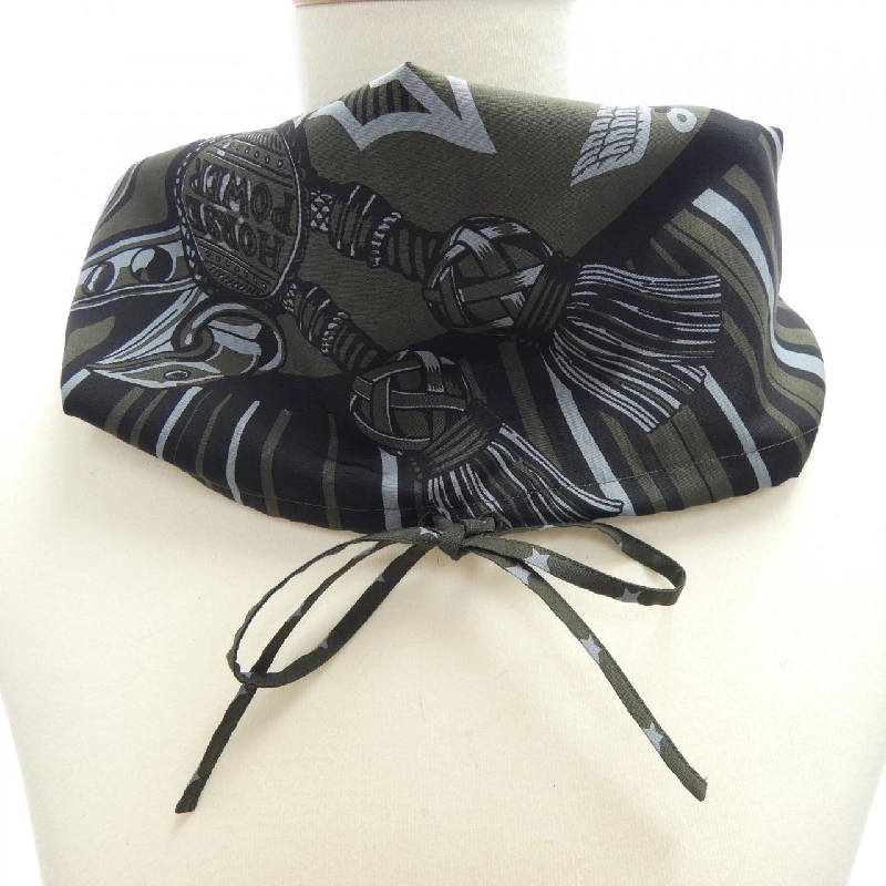 Khăn choàng HERMES - Hàng hiệu Authentic 884240