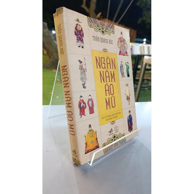 NGÀN NĂM ÁO MŨ - TRẦN QUANG ĐỨC 719759