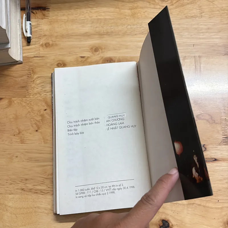 II Sách Về Trung Quốc: Toàn Cảnh Cung Đình Trung Hoa - Nguyễn Tôn Nhan - 1998 691312