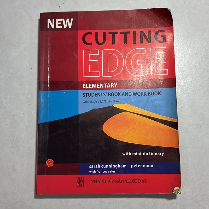Cutting Edge Elementary Student’s book and Work book 722306