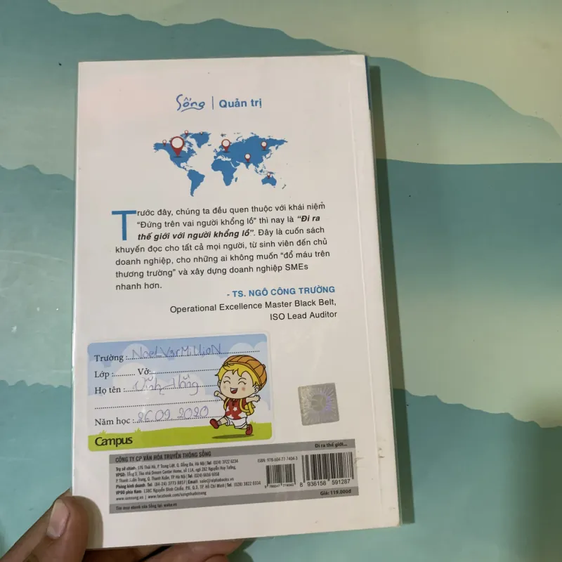 Di ra thế giới với người khổng lồ 976394