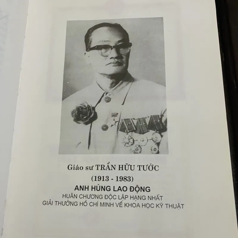 Trần Hữu Tước cuộc đời và sự nghiệp 974778