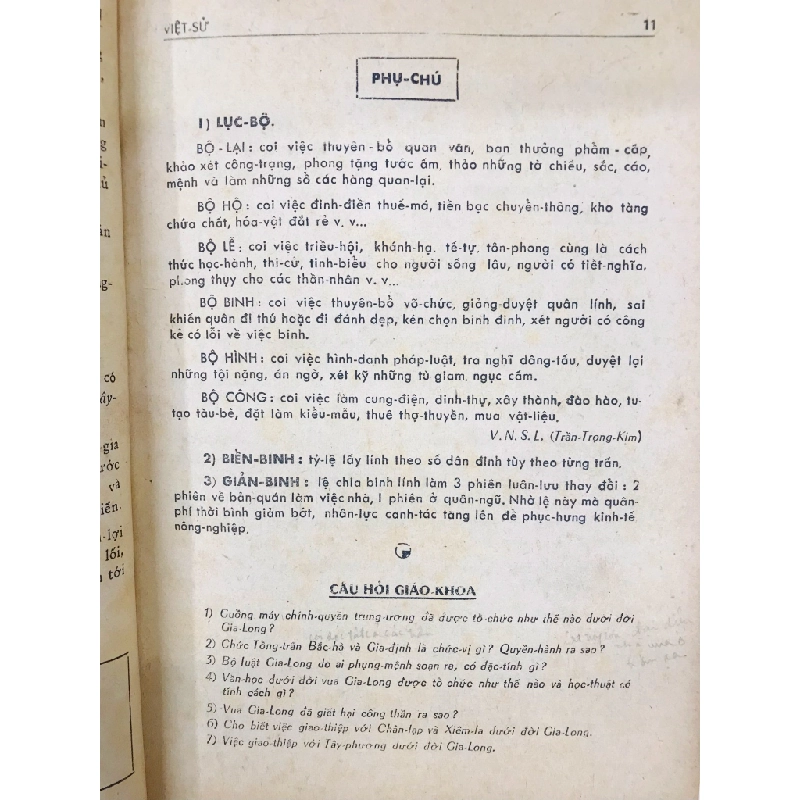 Việt sử và thế giới sử địa lý Việt Nam - Bằng Phong 125806