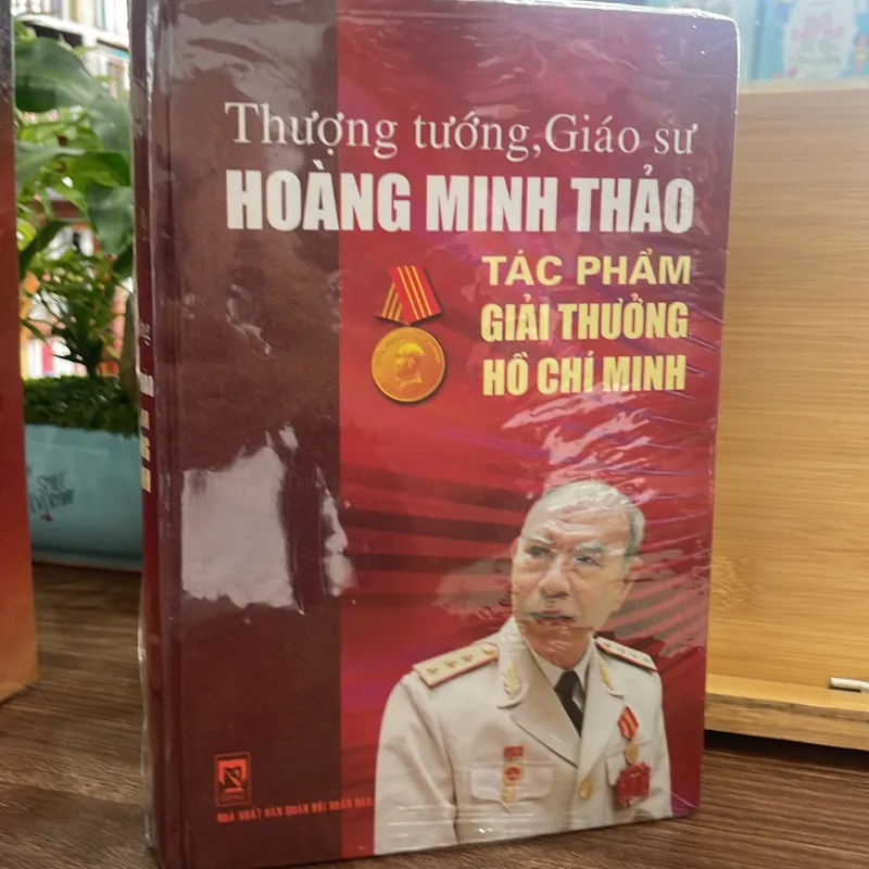 Thượng tướng Giáo sư Hoàng Minh Thảo 744821