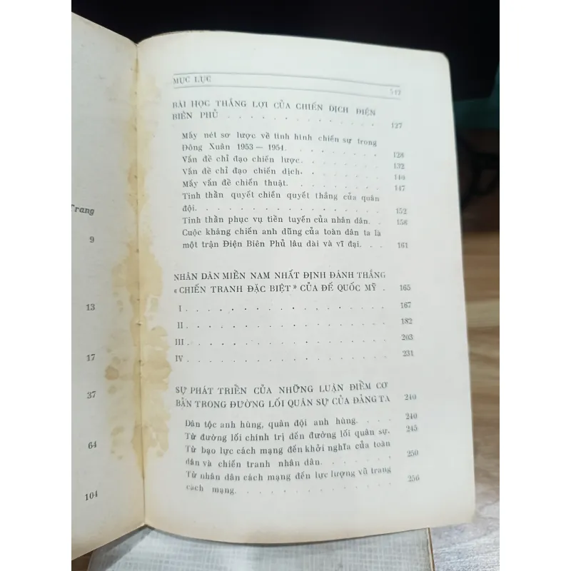 2 cuốn chiến tranh giải phóng dân tộc và chiến tranh giữ nước - đại tướng Võ Nguyên Giáp  790653