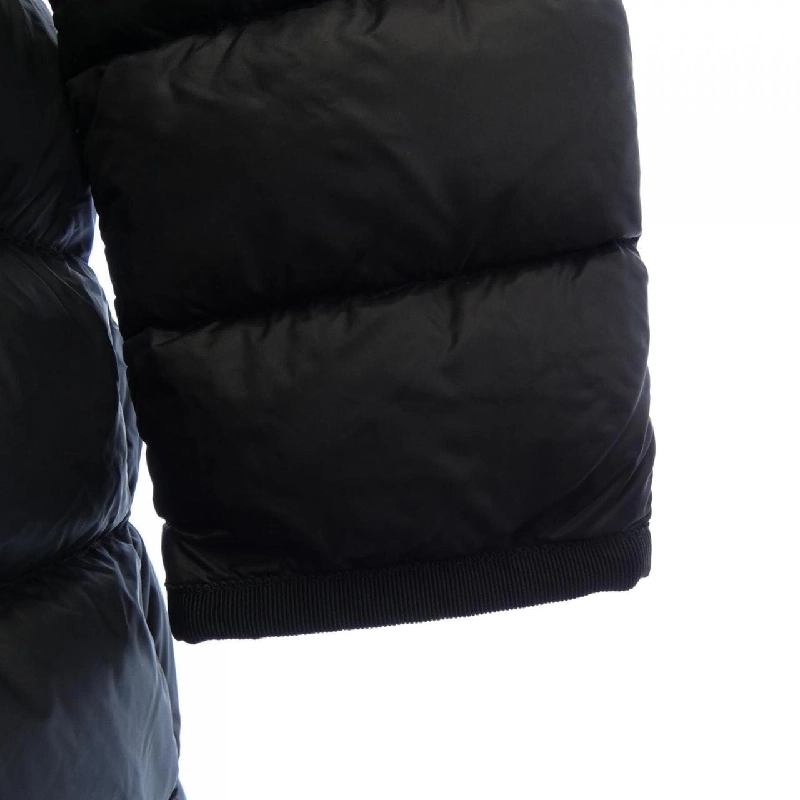 Áo khoác lông vũ MONCLER 635049