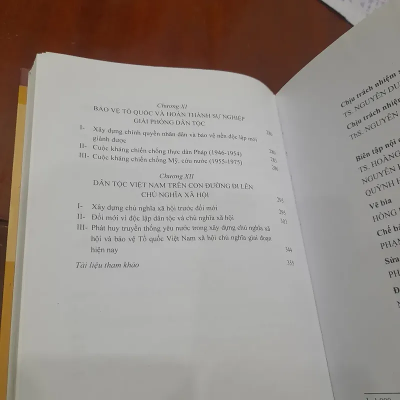 Trần Hữu Tiến - DÂN TỘC TRONG LỊCH SỬ VÀ TRONG THỜI ĐẠI 733879