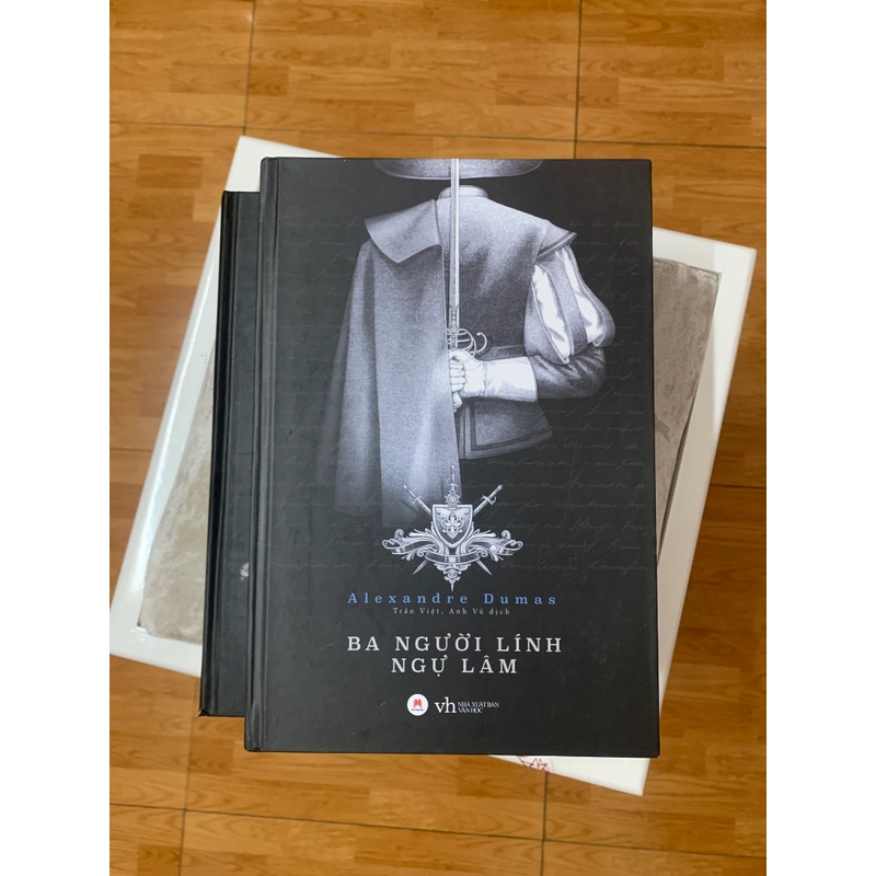Ba người lính ngự lâm (Bìa cứng) 442848