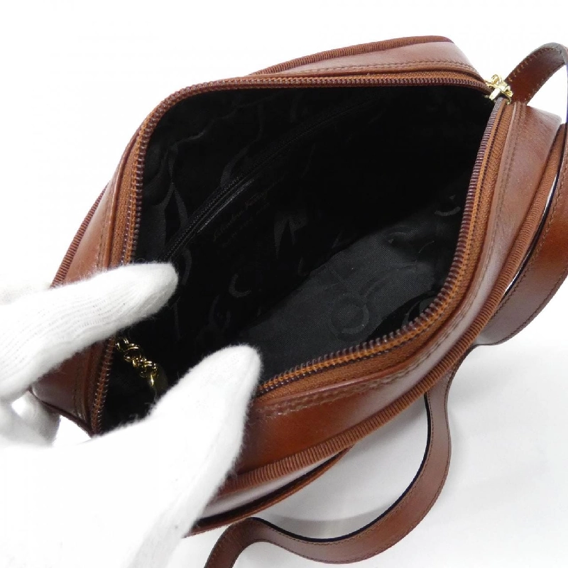 Túi đeo vai Salvatore Ferragamo - Hàng hiệu Authentic 766649