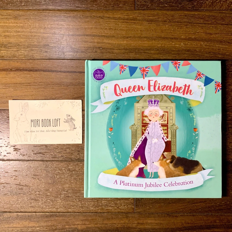 Sách ngoại văn Queen Elizabeth: A Platinum Jubilee Celebration, Used, Bìa cứng 532085