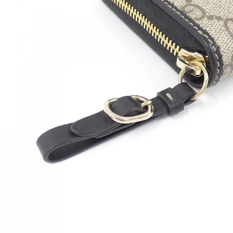 Ví GG EMBLEM 819122 FAD6L của Gucci 622620