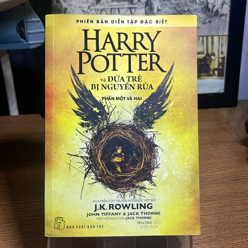 Harry Potter và đứa trẻ bị nguyền rủa J.K. Rowling 508289