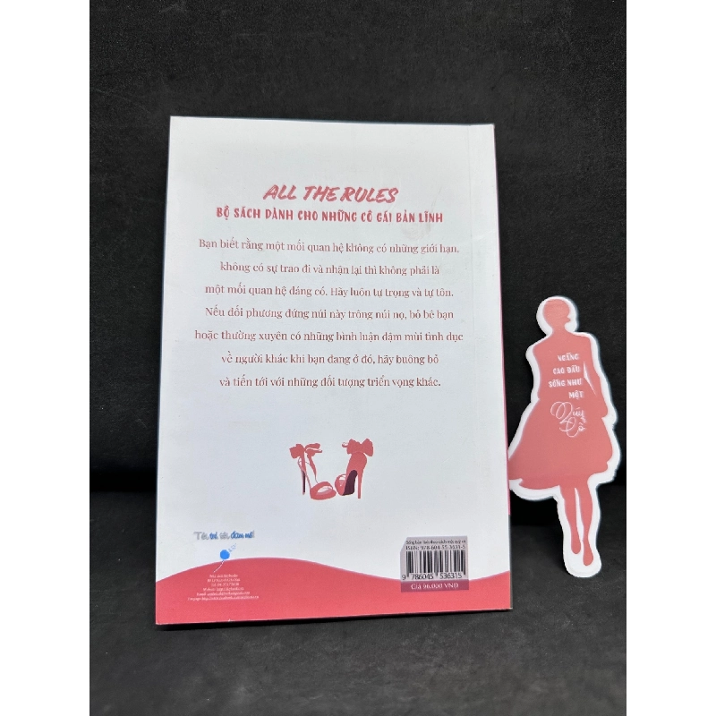 [Phiên Chợ Sách Cũ] Sống Bản Lĩnh Theo Cách Một Quý Cô, Ellen Fein, 2019 1304 SBM 918766