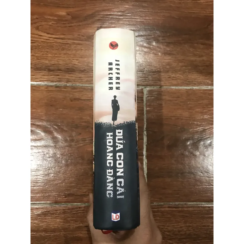 Đứa Con Gái Hoang Đàng - Hai Số Phận Phần II - Jeffrey Archer (c) 722759