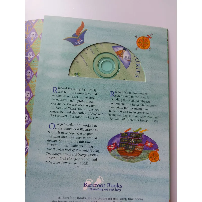 Sách Truyện The Barefoot Book of Pirates - Richard Walker, Whelan, Hope mới 90% 711962