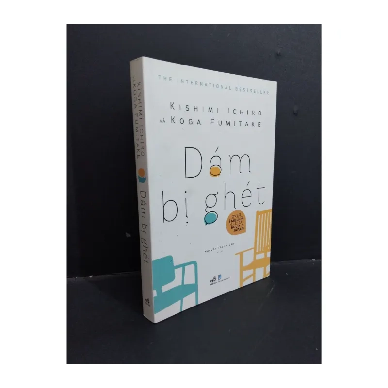 Dám bị ghét 981158