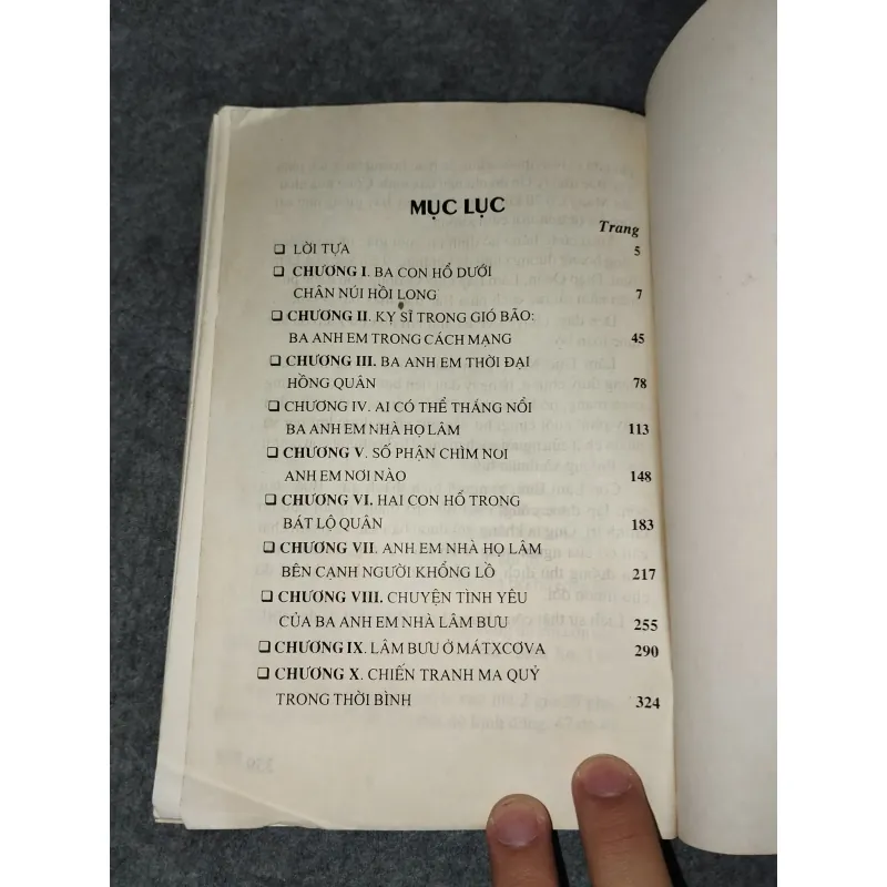 CHUYỆN VỀ BA ANH EM LÂM BƯU 701126