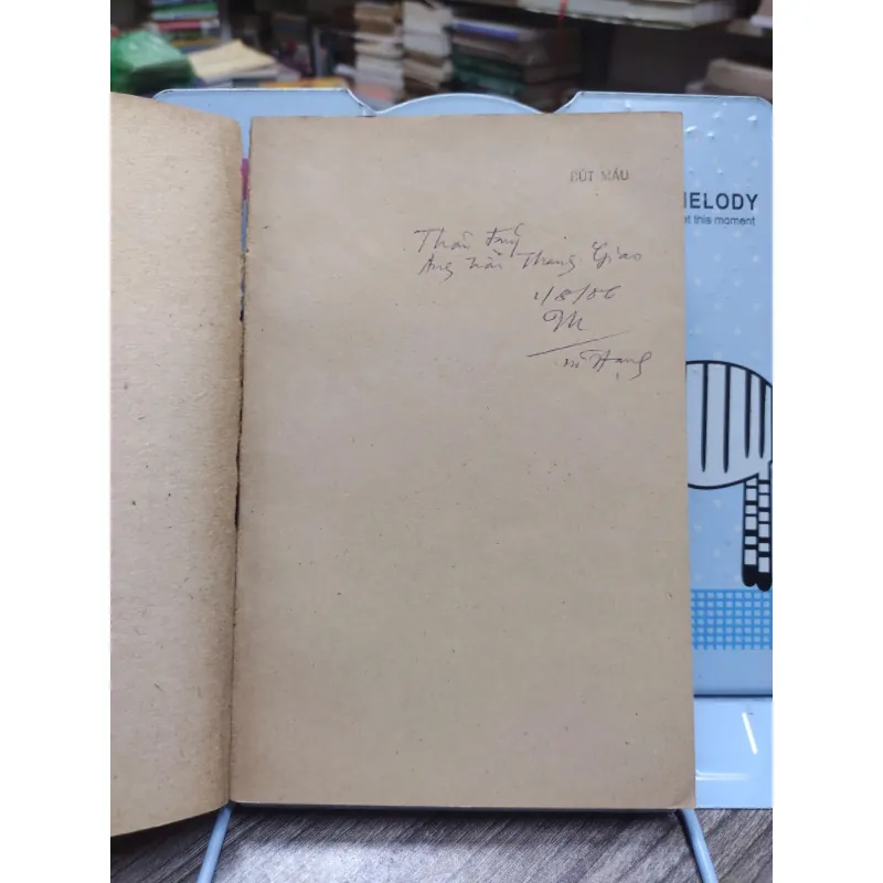 Sách: Bút máu (Tập truyện ngắn) (A2) 575855