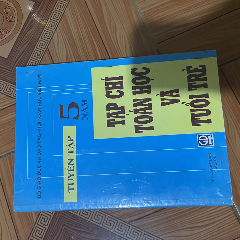 TRỌN BỘ 8 CUỐN TUYỂN CHỌN THEO CHUYÊN ĐỀ TOÁN HỌC & TUỔI TRẺ 713209