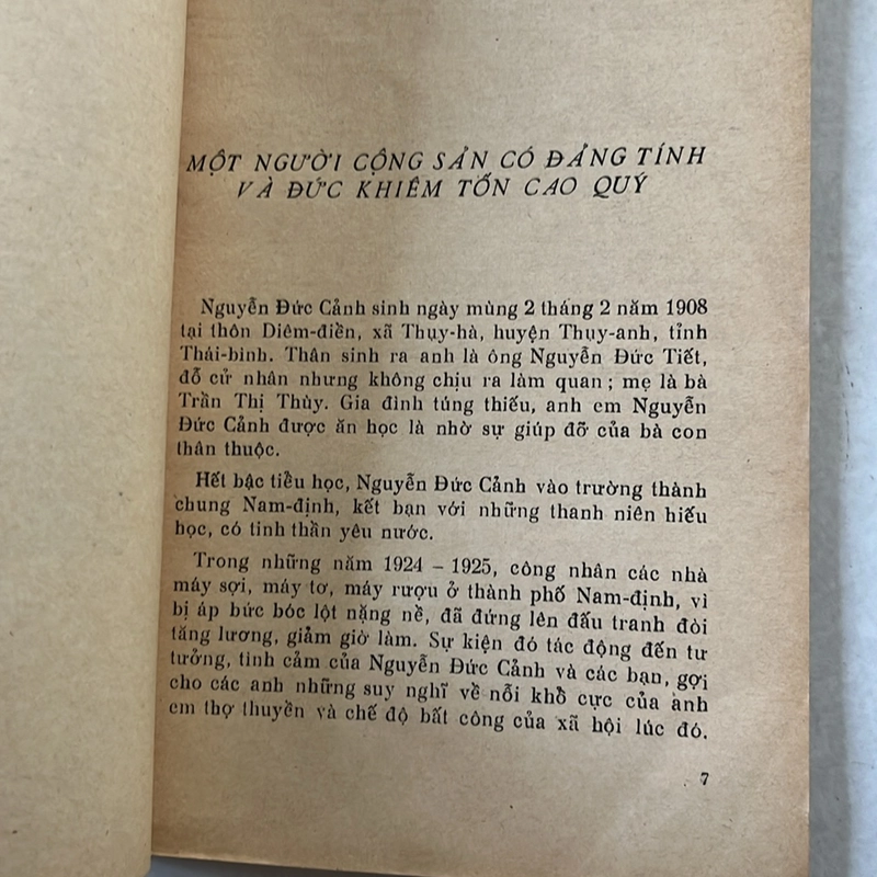 Noi gương những người cộng sản — 1974s 499012