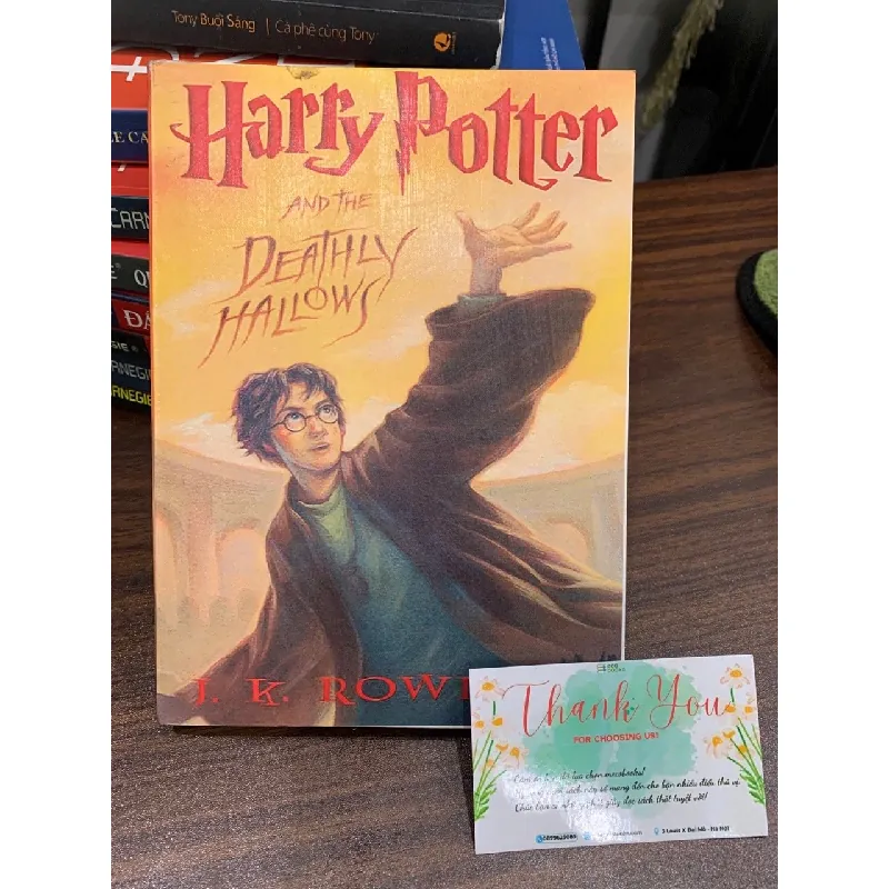 Harry Potter and the deathly hallows- J.K Rowling 695876