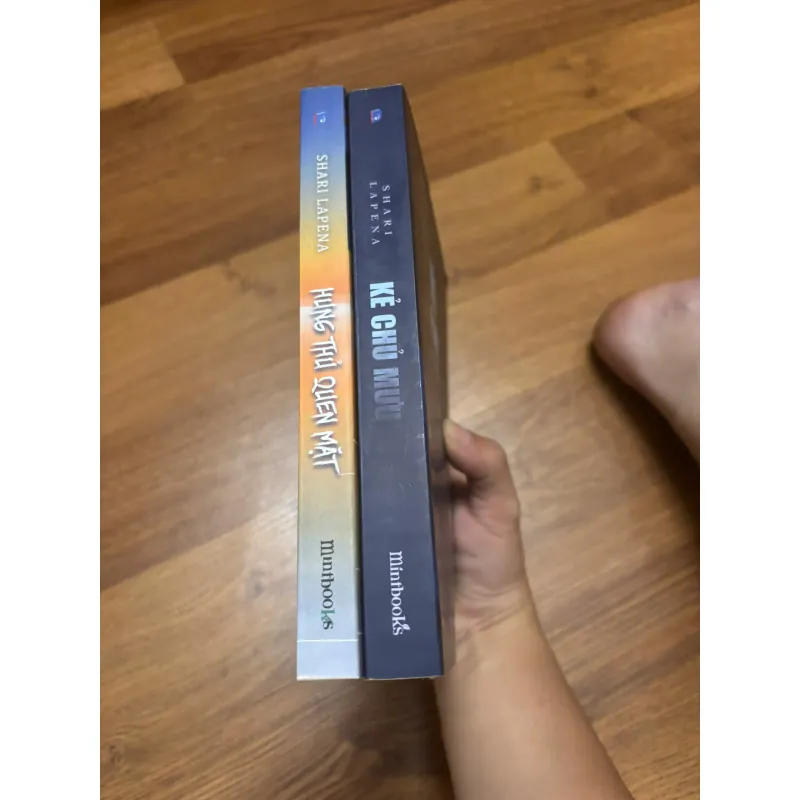 Combo Shari Lapena - Kẻ chủ mưu, Hung thủ quen mặt 797749