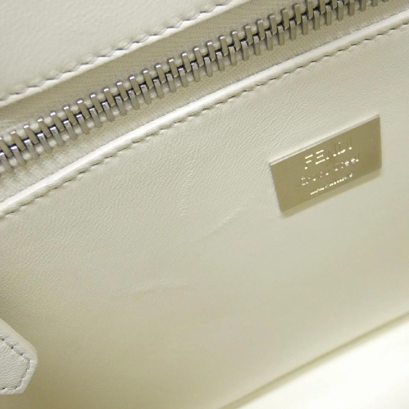 Túi Fendi Peekaboo 8BN290 A860 617893