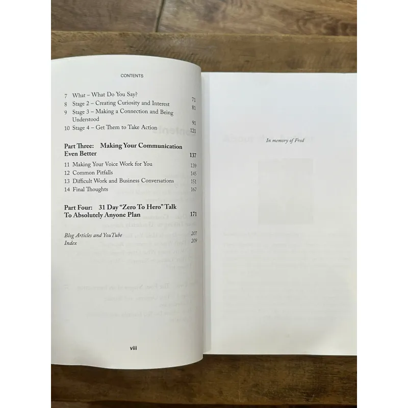 How to Talk to Absolutely Anyone: Confident communication in every situation - Mark Rhodes 734902