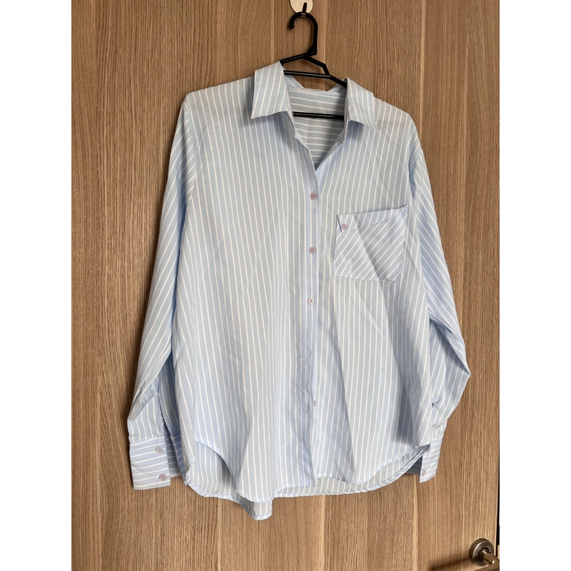 Sơ mi kẻ trắng xanh màu hot trẻ trung 494414