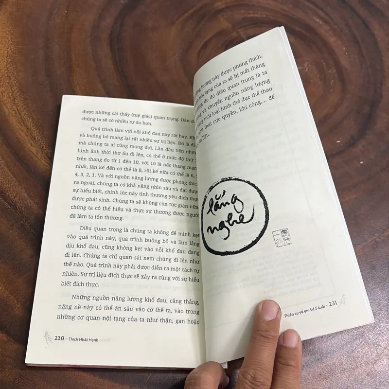 II Phật Giáo: Thiền Sư Và Em Bé 5 Tuổi - Thích Nhất Hạnh - 2022 1001702