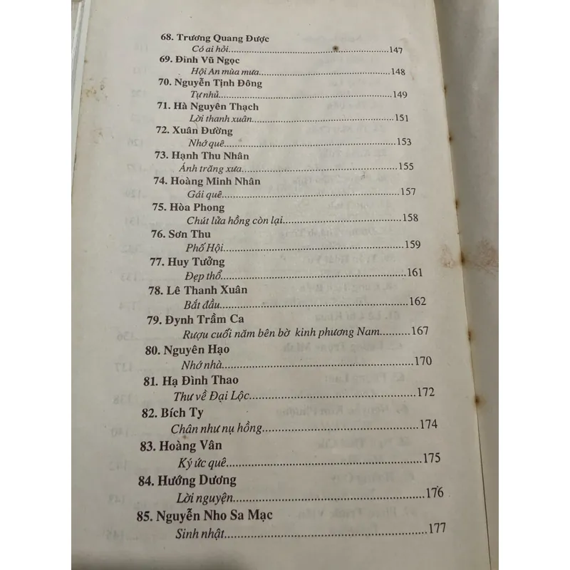 Tuyển tập thơ Quảng Nam: CHƯA MƯA ĐÃ THẤM; sách bìa cứng, khổ lớn  559338