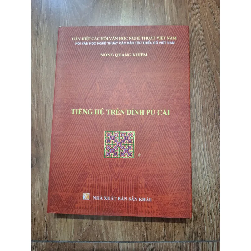 Tiếng hú trên đỉnh Pù Cải - Nông Quang Khiêm - Kịch bản văn học 761693