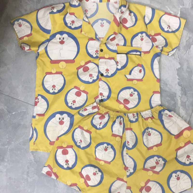 1 bộ đồ ngủ Doraemon siêu xinh 494504