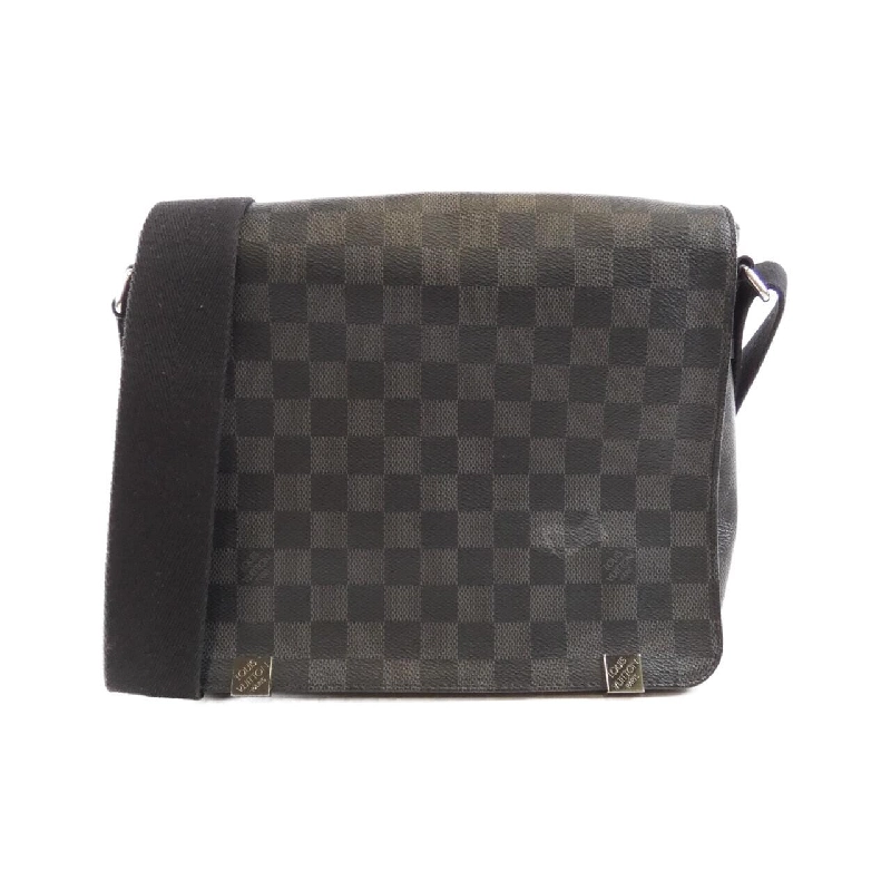 Túi đeo vai Louis Vuitton Damier Graphite District PM N41028 613080