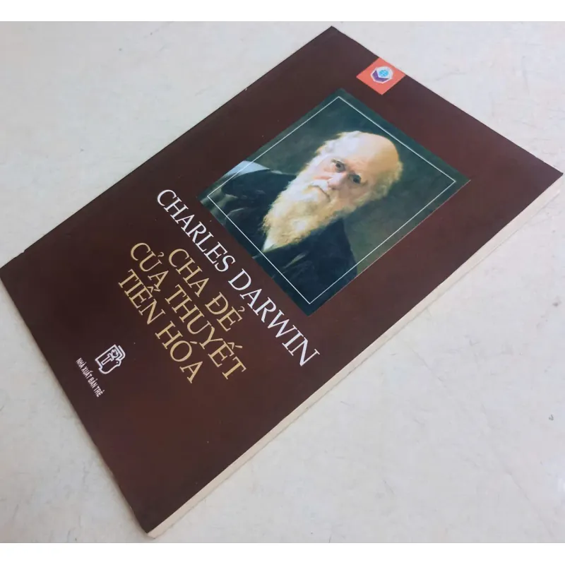 Charles Darwin: Cha đẻ của Thuyết tiến hóa🌻 703907