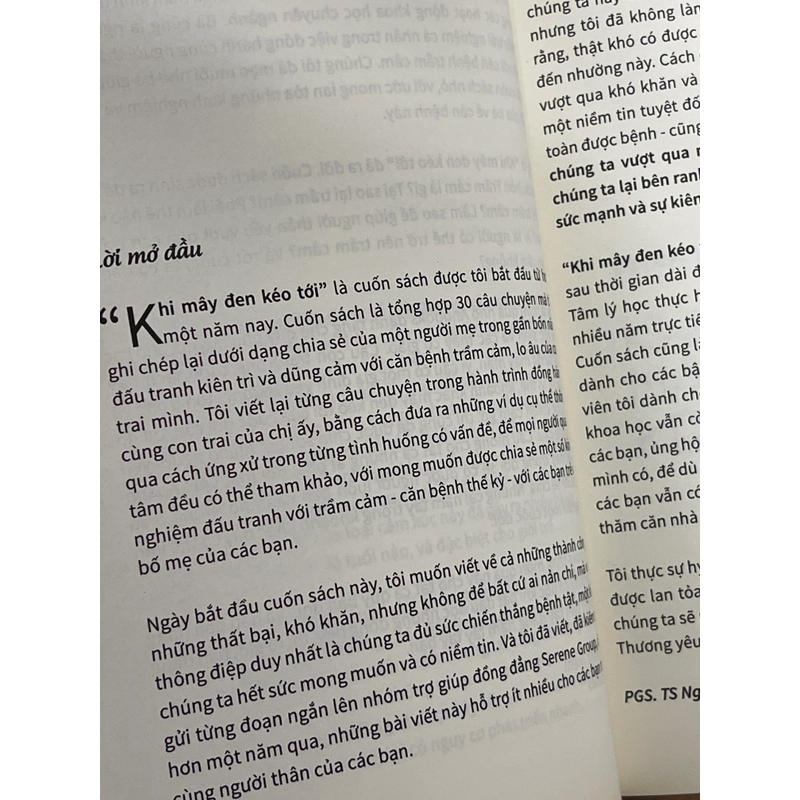 Khi mây đen kéo tới 467410