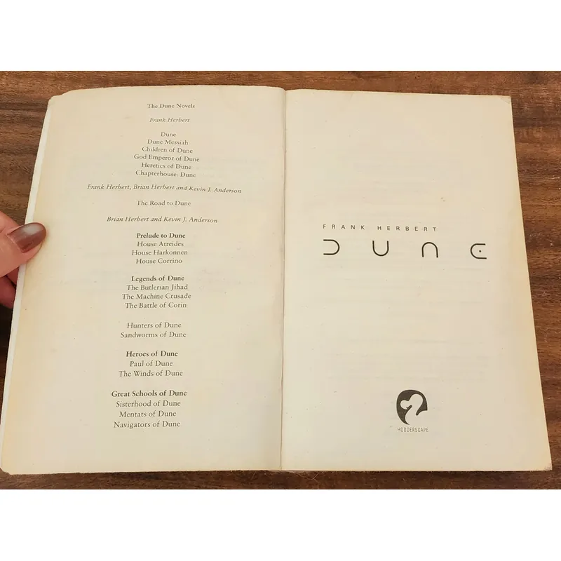 DUNE - Frank Herbert  720367