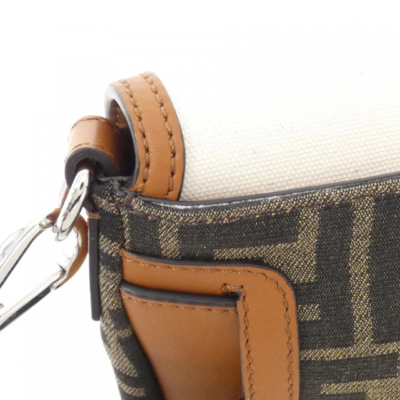 Túi đeo hông Fendi Baguette 7VA472 AFBM 609730