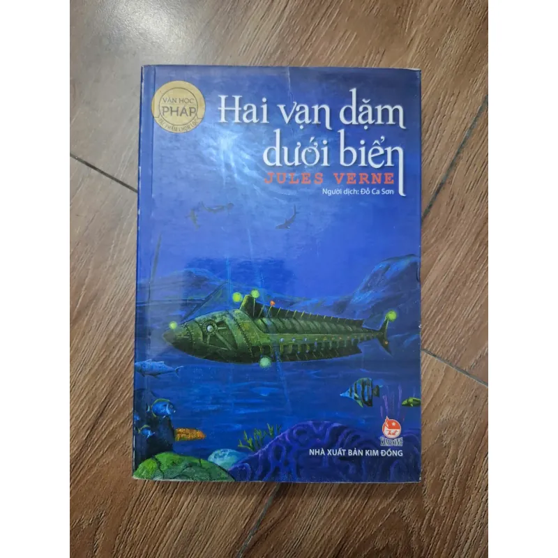 Hai vạn dặm dưới biển - Jules Verne - Văn học kinh điểm 779829