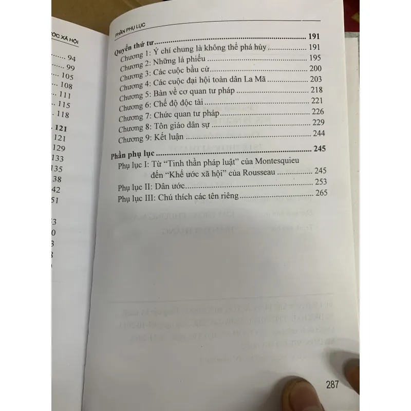 Bàn về khế ước xã hội - jean jacques rousseau.  1008983