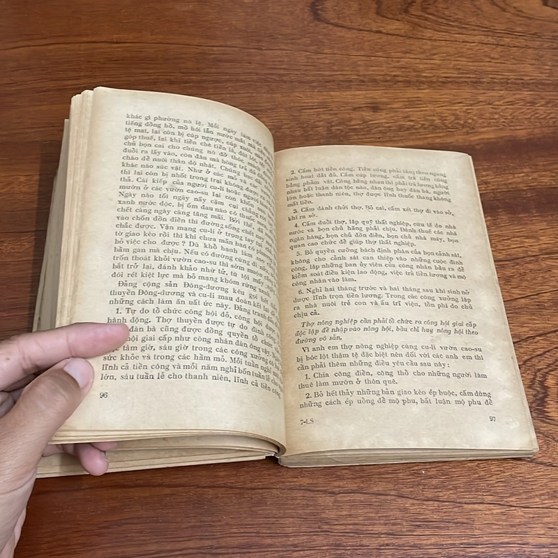 [Sách Xưa] - II Lịch Sử Đảng Cộng Sản Việt Nam (Trích Văn Kiện Đảng - Tập 1) - 1978 502565