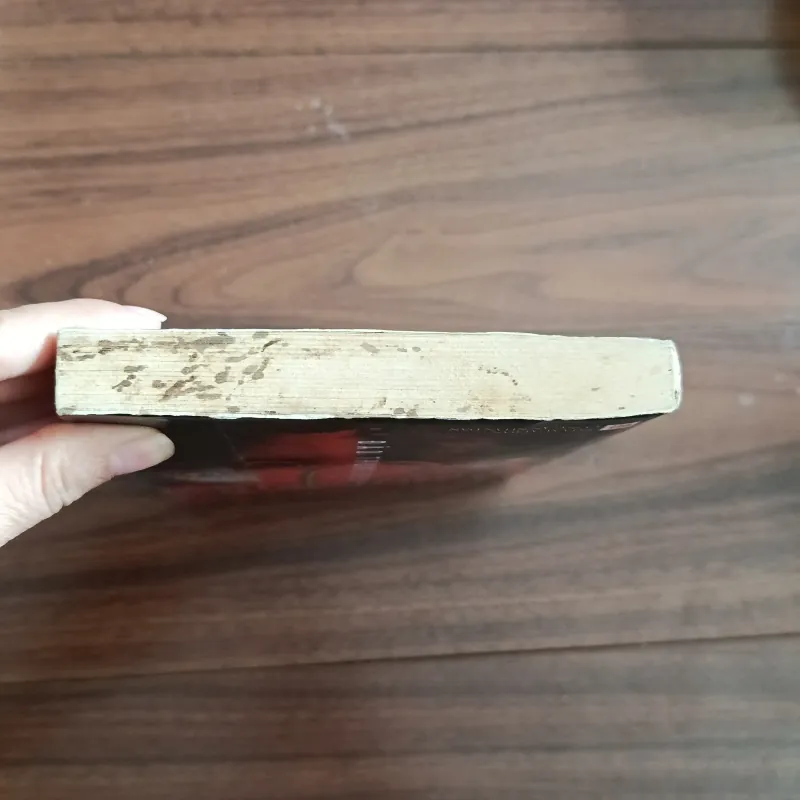 Bão ngầm (có đề tặng của tác giả) 759480