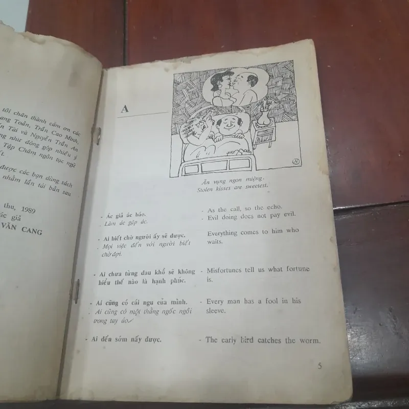 Hoàng Văn Cang - CHÂM NGÔN & TỤC NGỮ THÔNG DỤNG Việt - Anh 693480