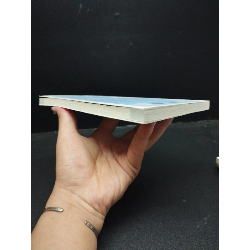 ĐỂ CHIẾC CẶP LỚP 1 VỪA VẶN TRÊN VAI CON Mitsuco Tateishi 2021 Mới 80% ố, có mộc HCM.ASB0309 913392