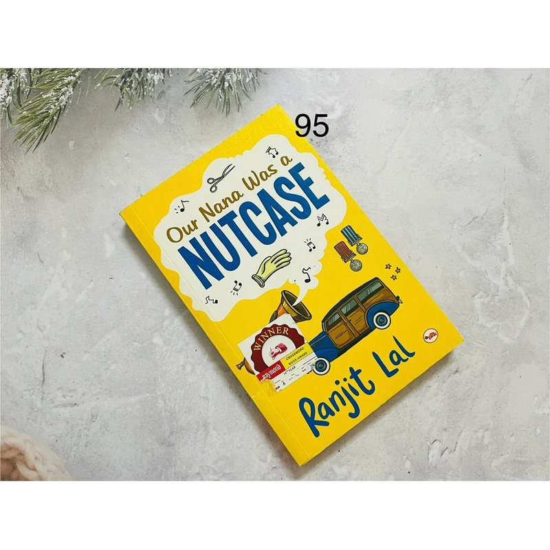 Ngoại văn thiếu nhi Our Nana Was a Nutcase 550712