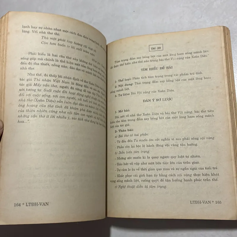 Luyện thi đại học Môn Văn 792475