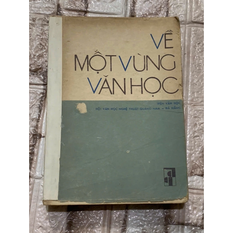 VỀ MỘT VÙNG VĂN HỌC - 539924